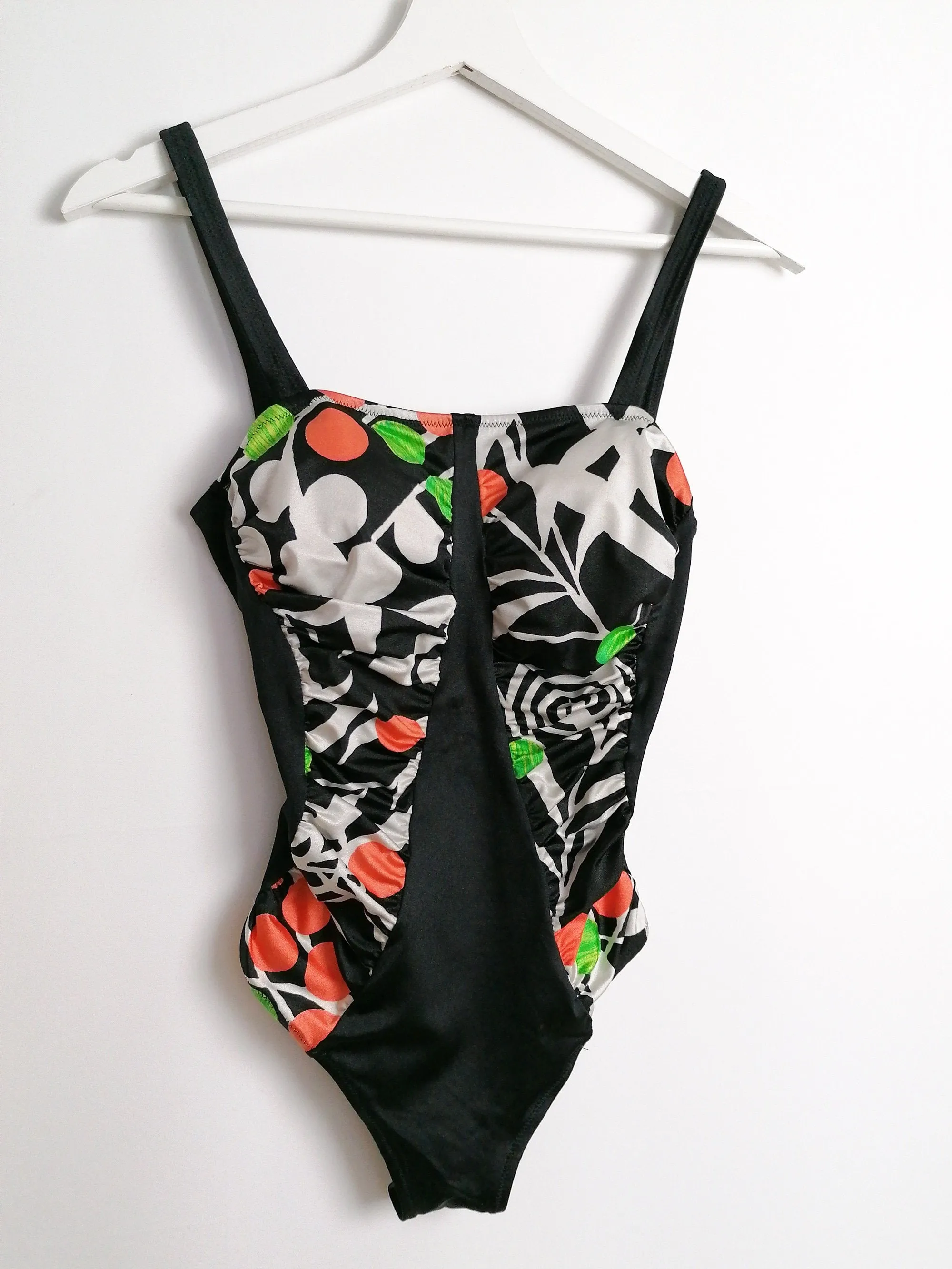 80's 90's Retro Swimsuit Floral Print ~ size S-M - D 38 / GB 12