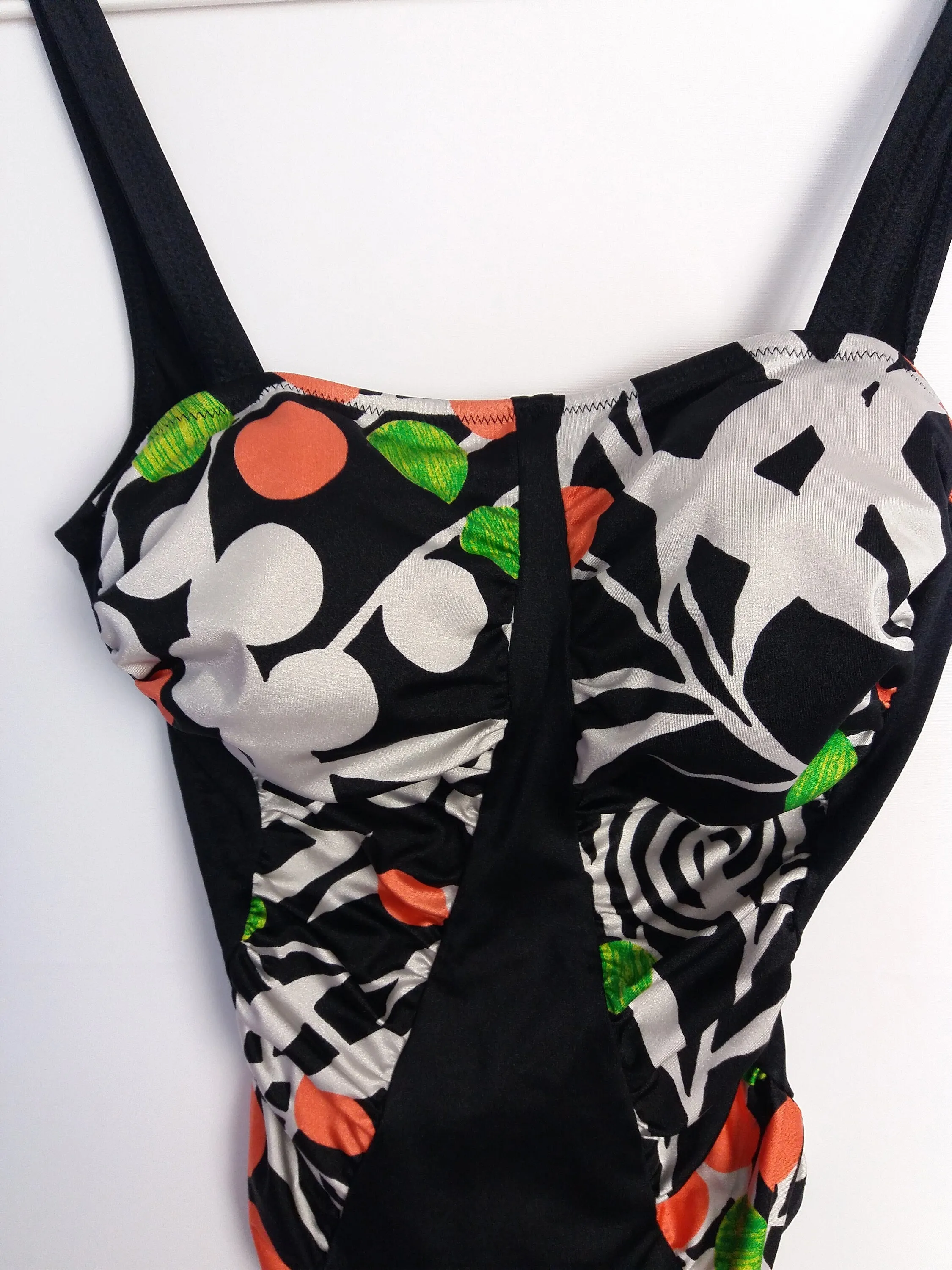 80's 90's Retro Swimsuit Floral Print ~ size S-M - D 38 / GB 12