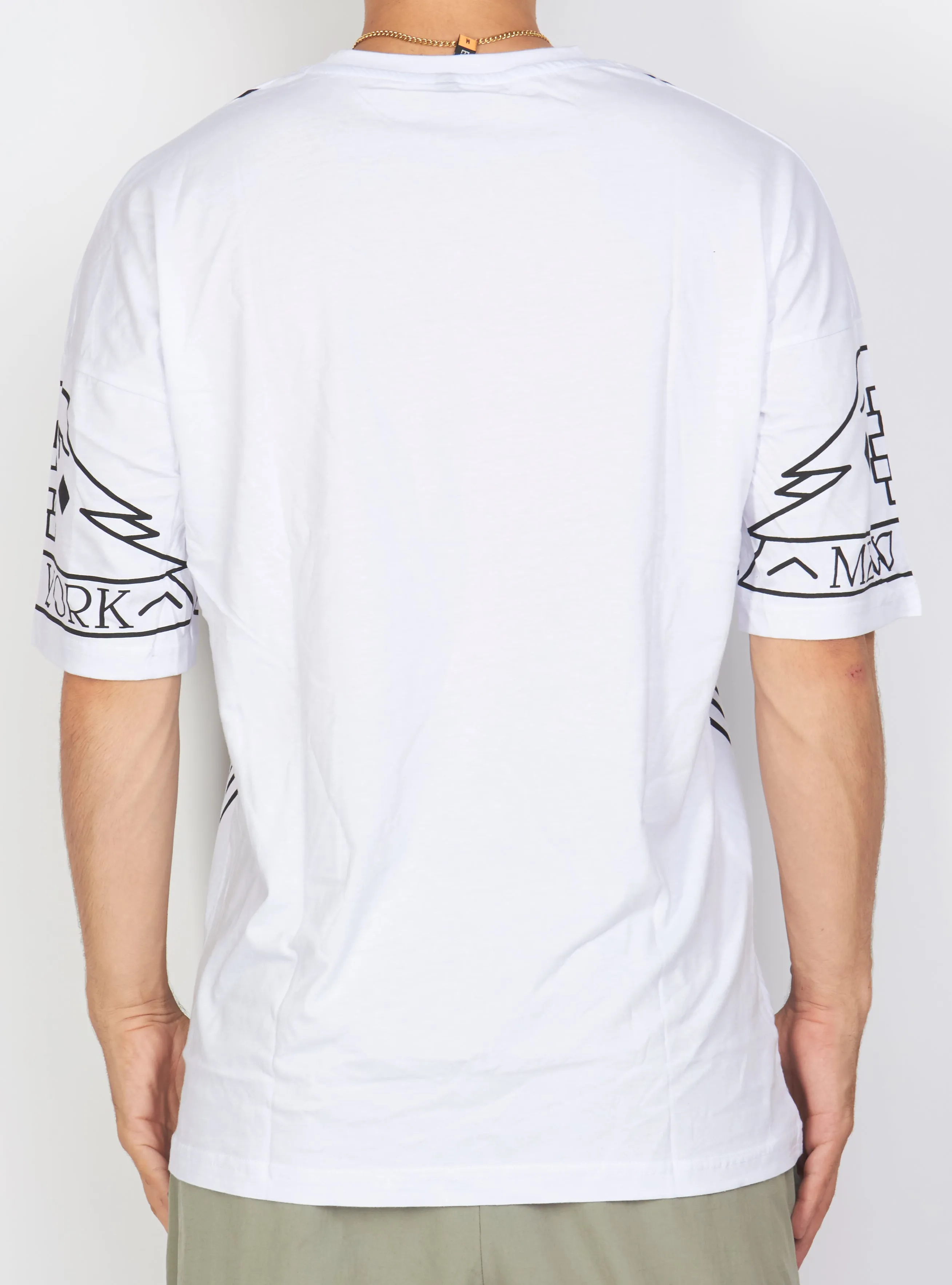 Buyer's Choice T-Shirt - Geometric Wolf - White - 21-Y423