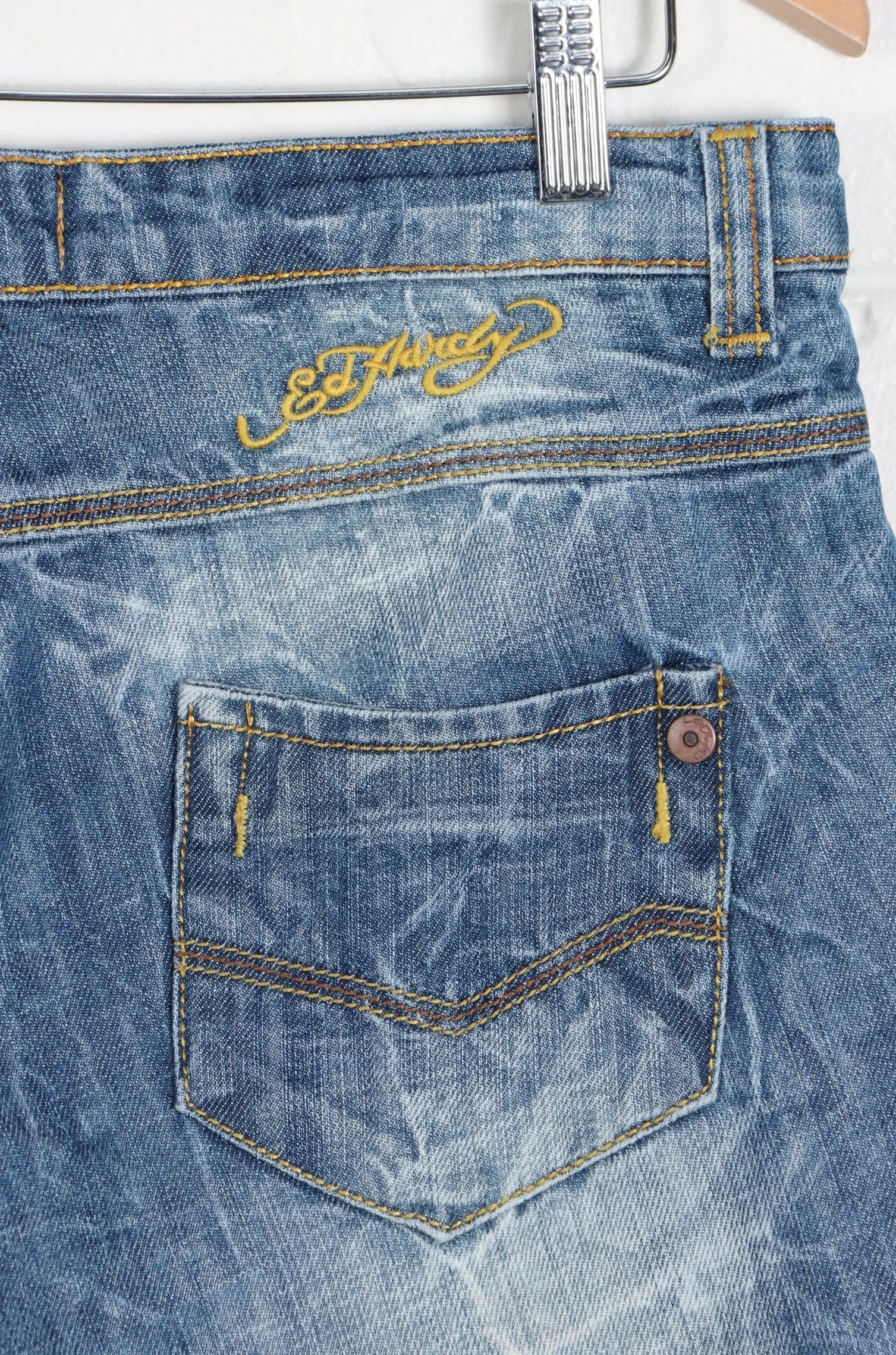 ED HARDY by Christian Audigier Y2K Low Rise Heavy Wash Jeans (31)