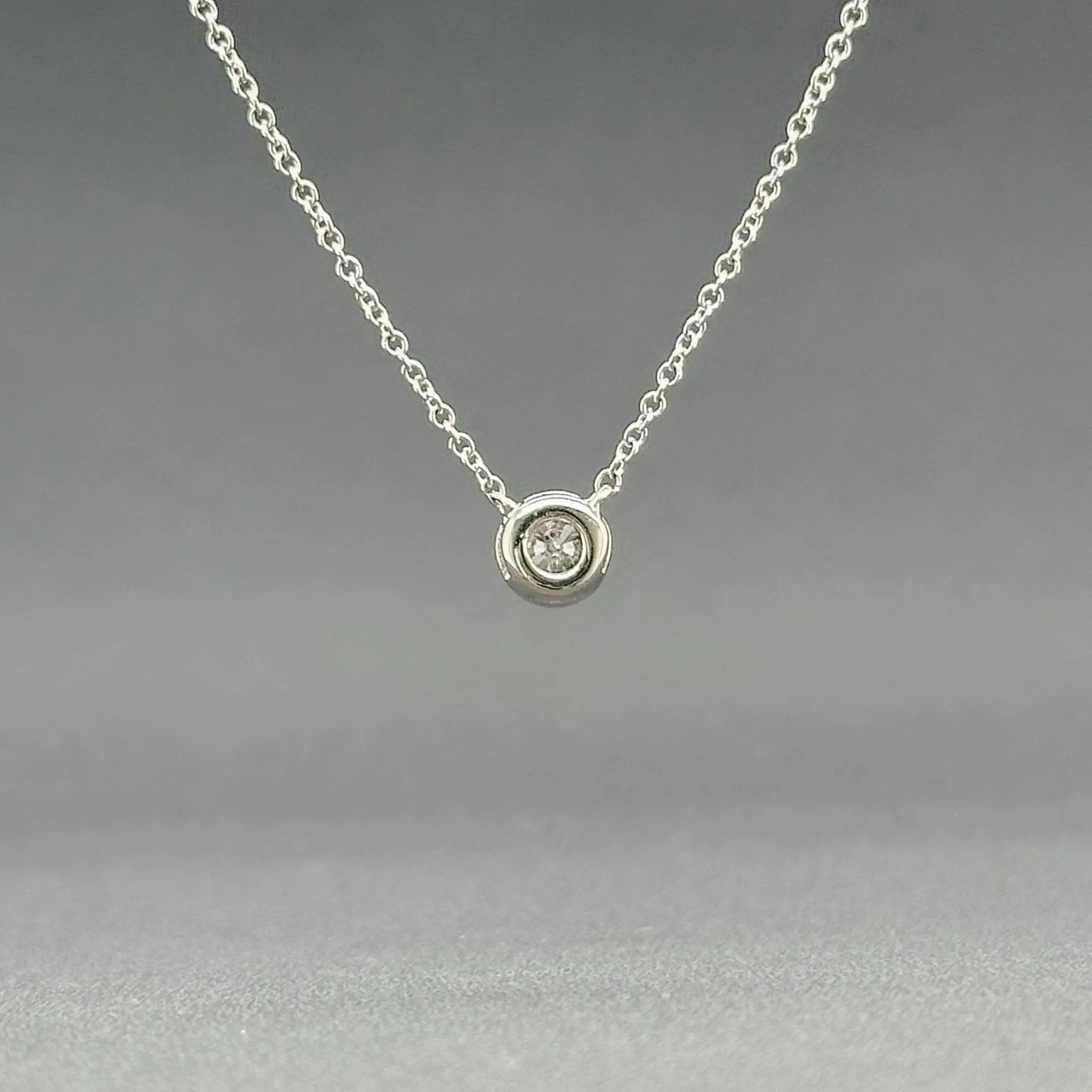 Estate 14K W Gold 0.22ct G-H/SI2 Diamond Solitaire Necklace