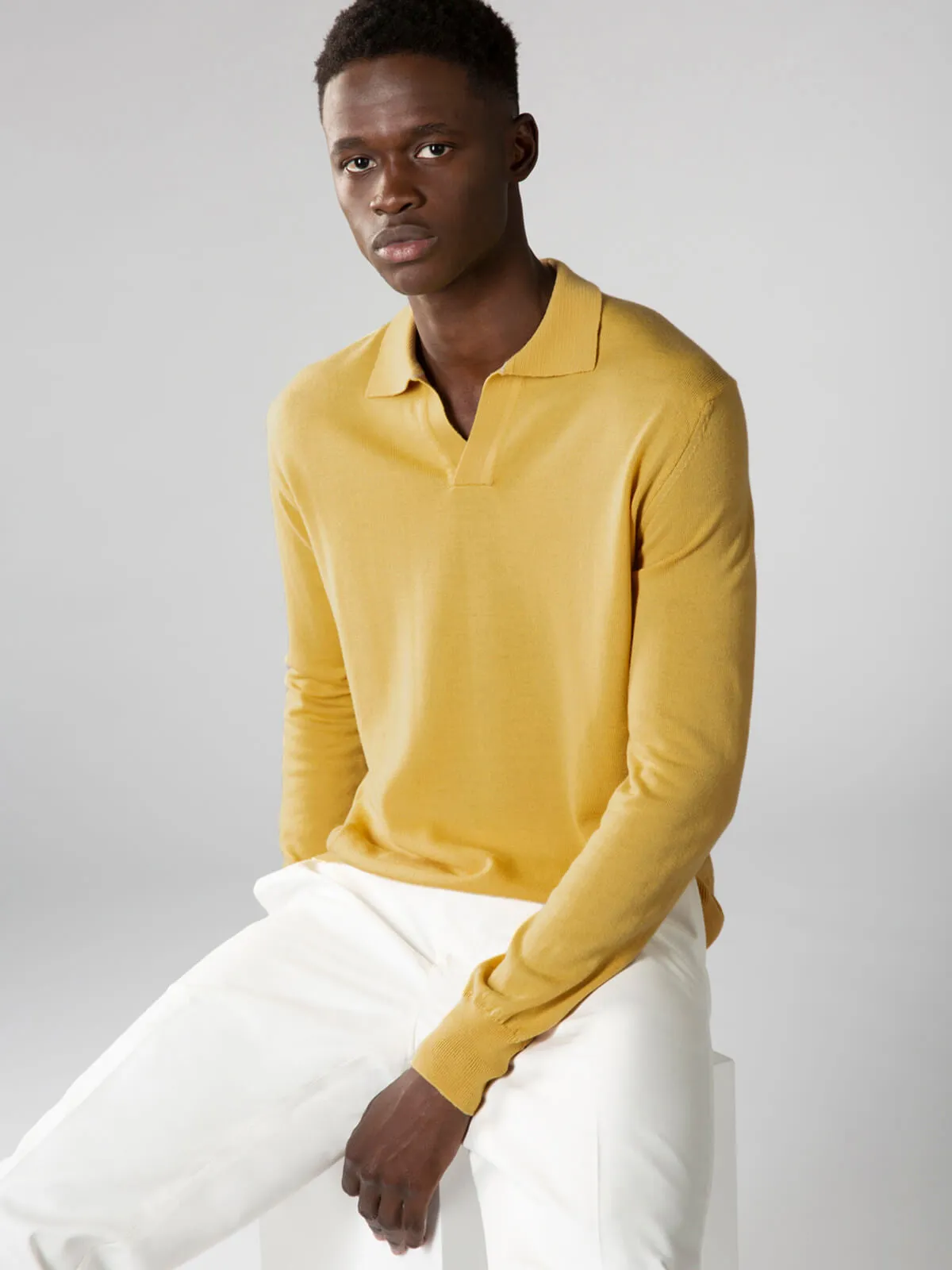 Extrafine Merino Buttonless Polo Mustard