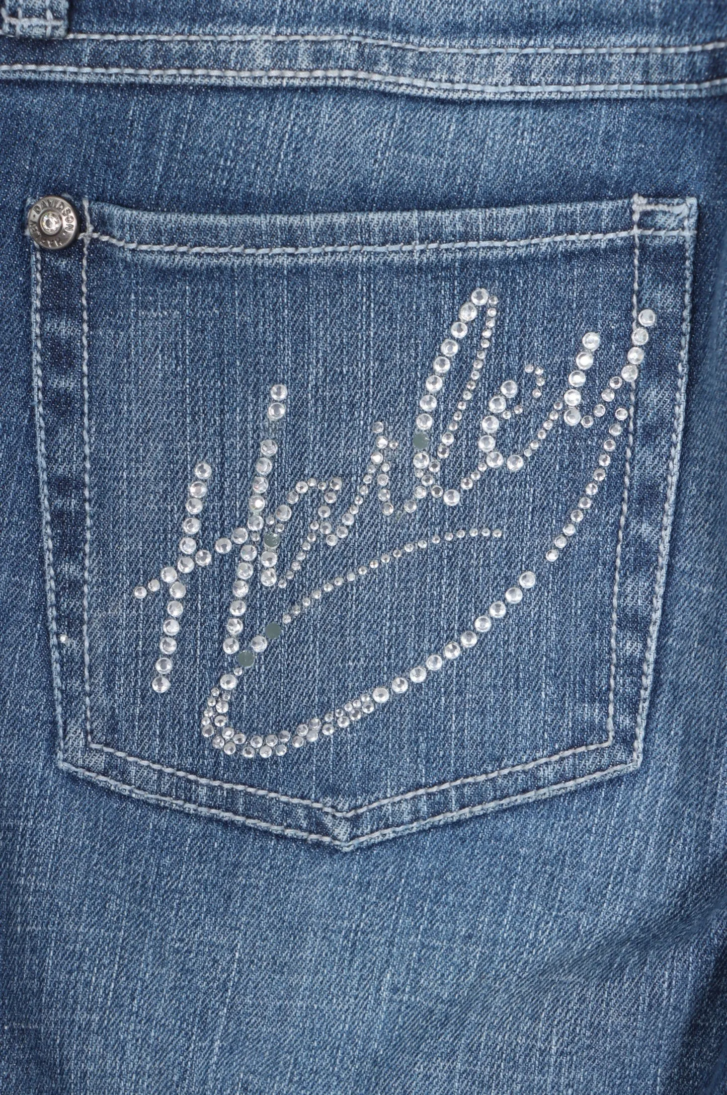 HARLEY DAVIDSON Embellished Logo Medium Wash Y2K Jeans (Women's 6-8)