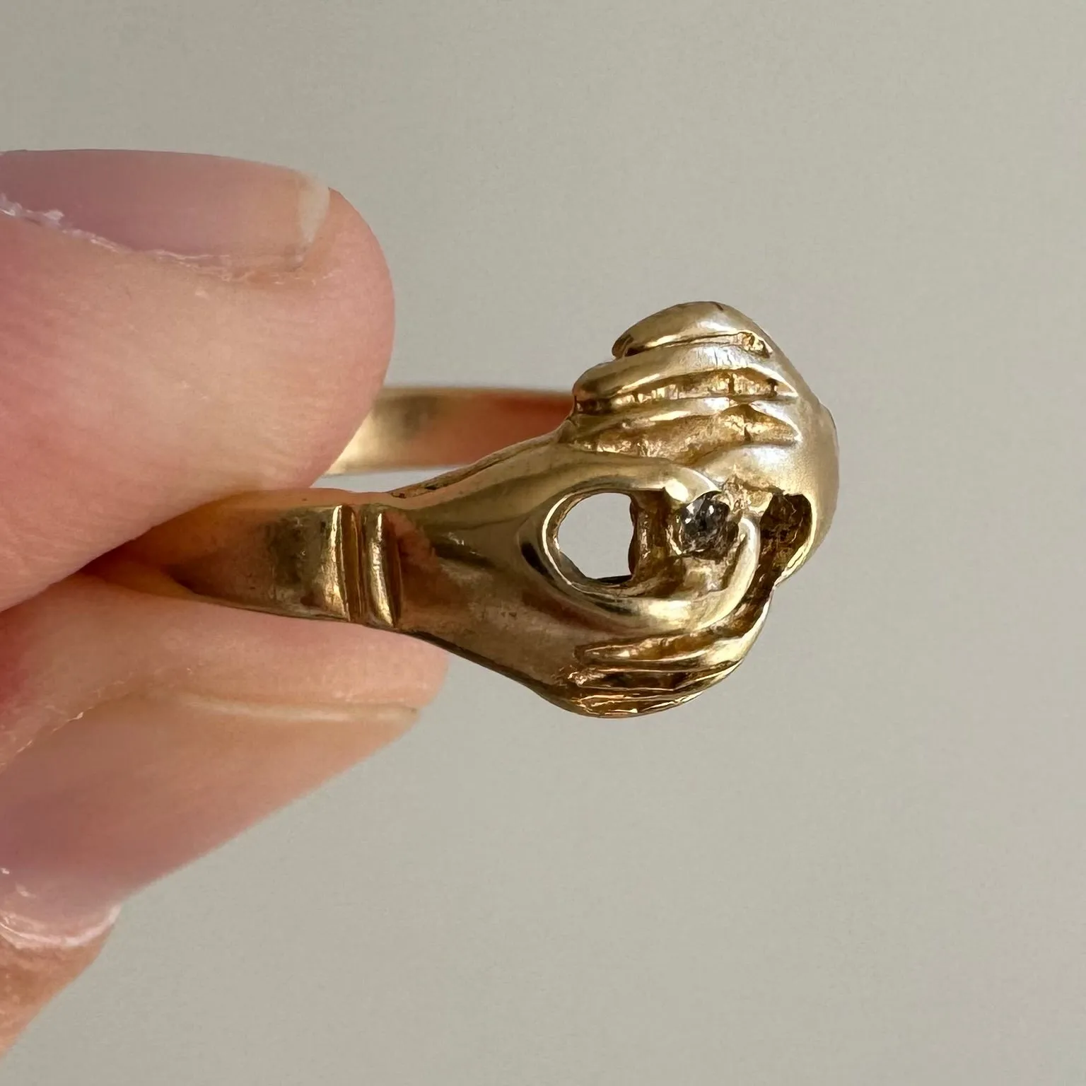 V I N T A G E // sparkly partnership / 14k yellow gold fede gimmel ring / Claddagh / size 5.5